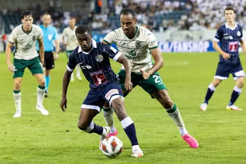 مفاوضات بشأن المقابل المادي.. مصدر ليلا كورة: الزمالك يتمم اتفاقه مع تيدي أوكو جناح لوزيرن